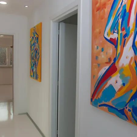 فيلة Organic Gardens