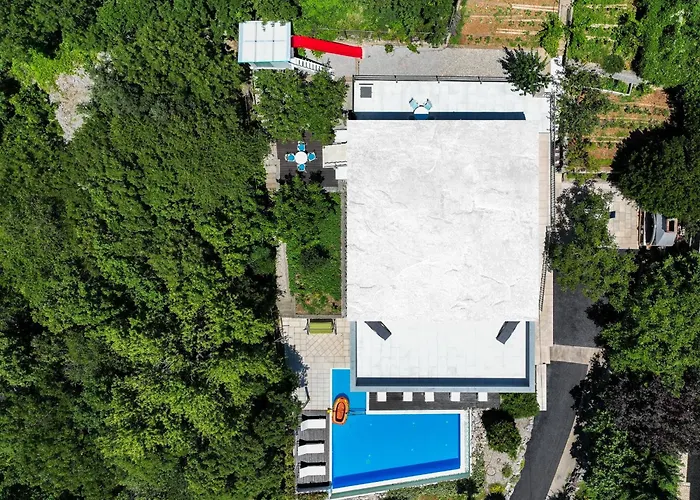 Villa Organic Gardens *